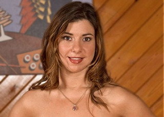 Alix Lakehurst