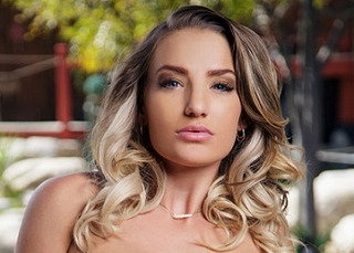 Cali Carter