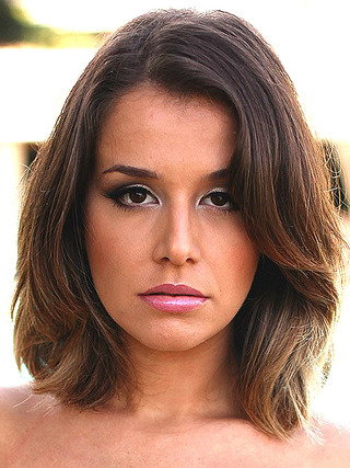 Cara Saint-Germain
