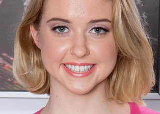 Chloe Cherry