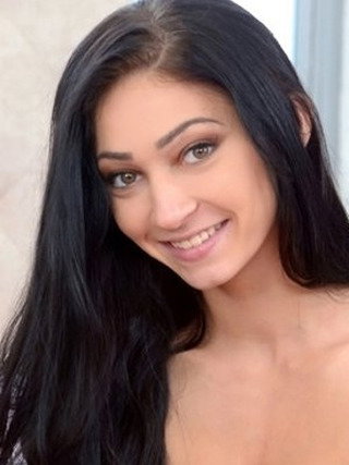Cyrstal Rae