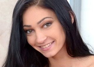 Cyrstal Rae