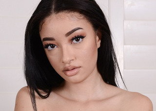 Scarlett Bloom