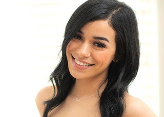 Savannah Sixx