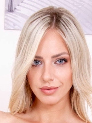 Nicole Sienna
