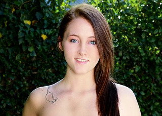 Holly Nowell