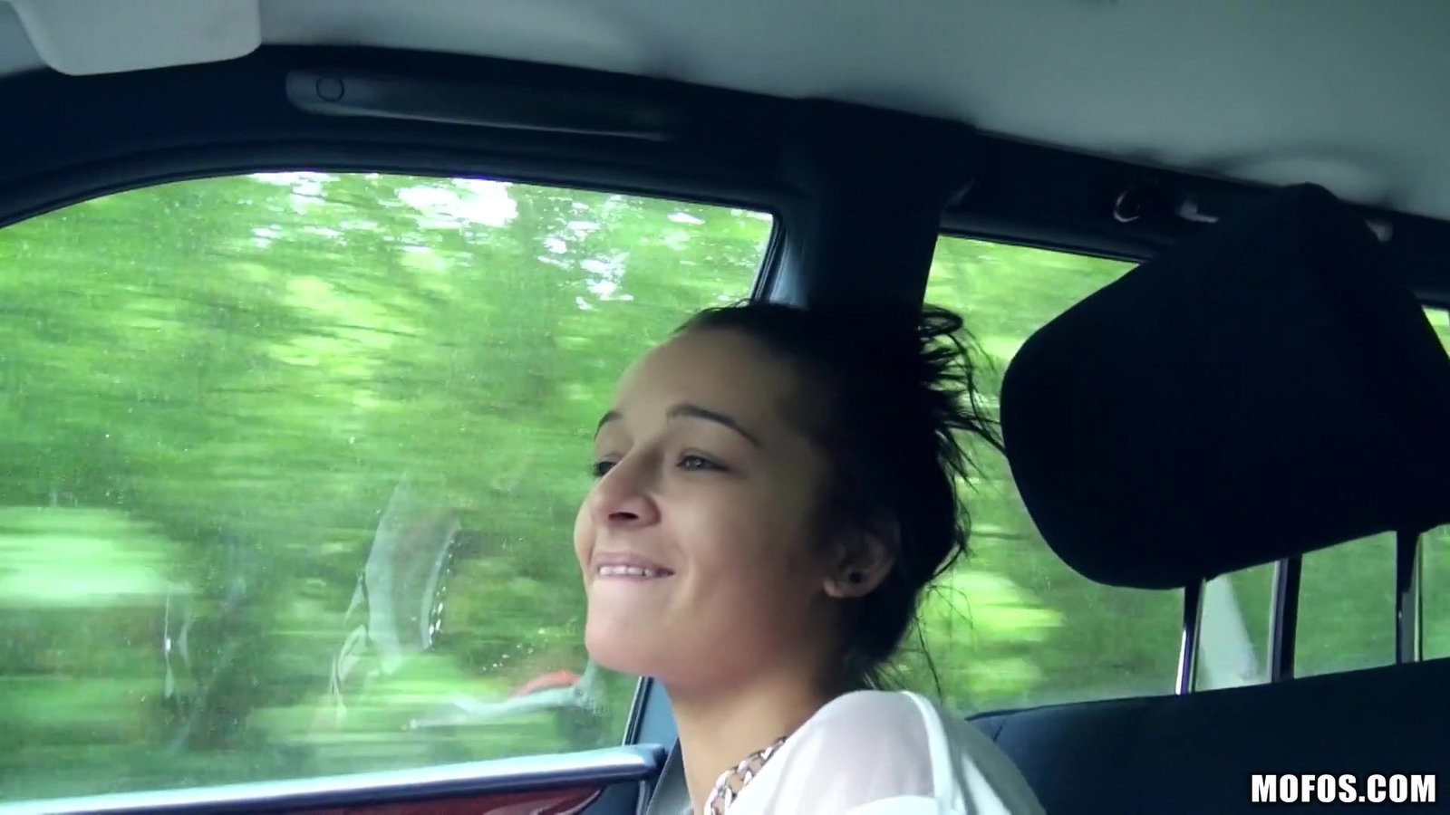 Stranded Teens - Hooking Up with a Stranded Teen - 06/19/2014
