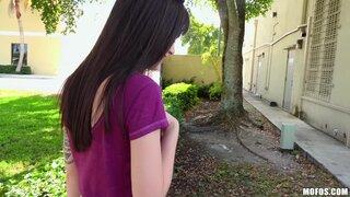 Public Pickups - Backstreet Pussy Stretching - 05/05/2018