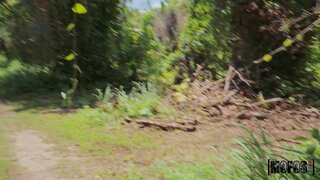 Stranded Teens - End of Her Leash - 06/29/2019