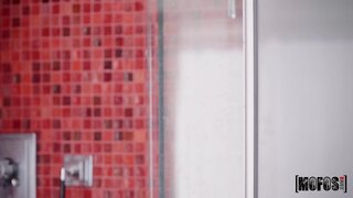 Pervs On Patrol - Shower Squirter - 02/18/2020