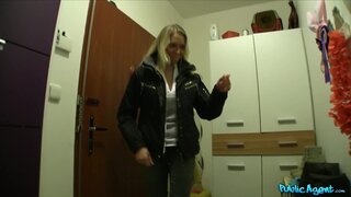 Public Agent - Apartment Shopping Turns Into A Cum Fiesta - 03/05/2013