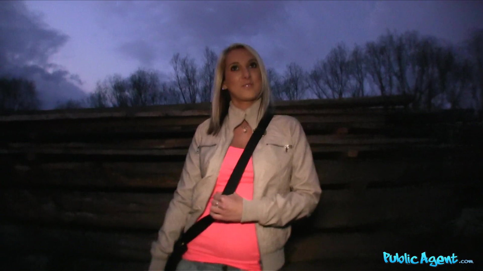 Public Agent - Lying Agent Convinced Blonde To Fuck On Command - 04/23/2013