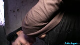 Public Agent - A Fake Modelling Contract Turns Into A Cum Tasting - 04/30/2013