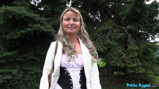 Public Agent - Blonde MILF Gets Naked for Art - 11/11/2014