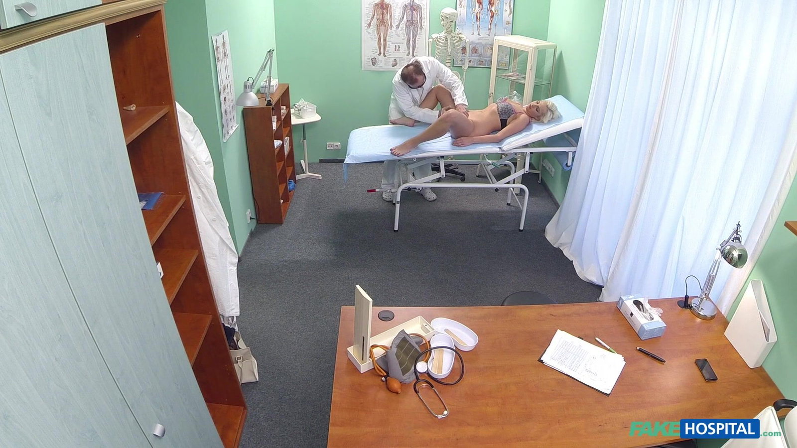 Fake Hospital - Patient believes she has a viral disease - 01/27/2015