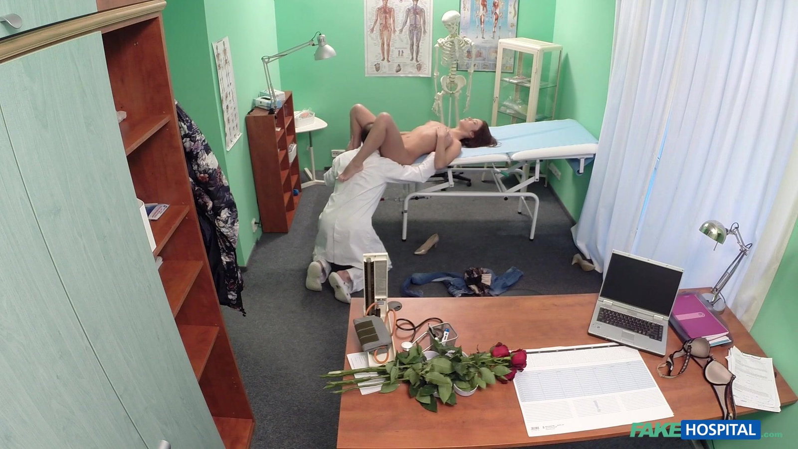 Fake Hospital - Sweet Doctor gives Valentine's flowers to hot patient - 02/13/2015