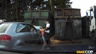 Fake Cop - Balls of steel: Girl caught short won't be telling her boyfriend - 09/13/2015