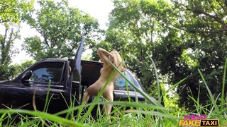 Female Fake Taxi - Secret Affair Leads to Lesbian Fun - 10/06/2016