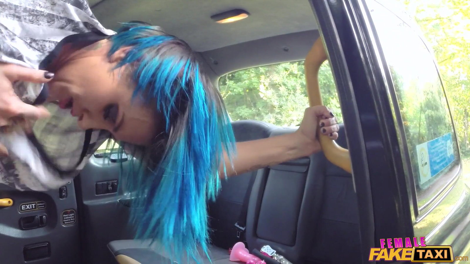 Female Fake Taxi - Lesbian sex toys masturbation - 12/08/2016