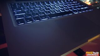 Fakehub Originals - Fake DJ - 11/25/2017
