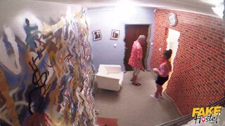 Fake Hostel - You need a shower? - 12/07/2017