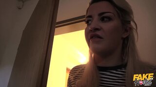 Fake Hostel - What you reading? - 12/12/2017