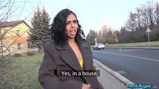 Public Agent - Sexy Colombian tourist amazing arse - 03/15/2018