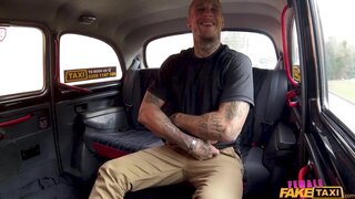 Female Fake Taxi - Tattooed guy makes blonde horny - 12/07/2018