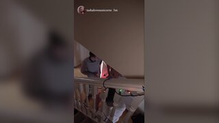 Fakehub Originals - Vertical Smile - 12/22/2018