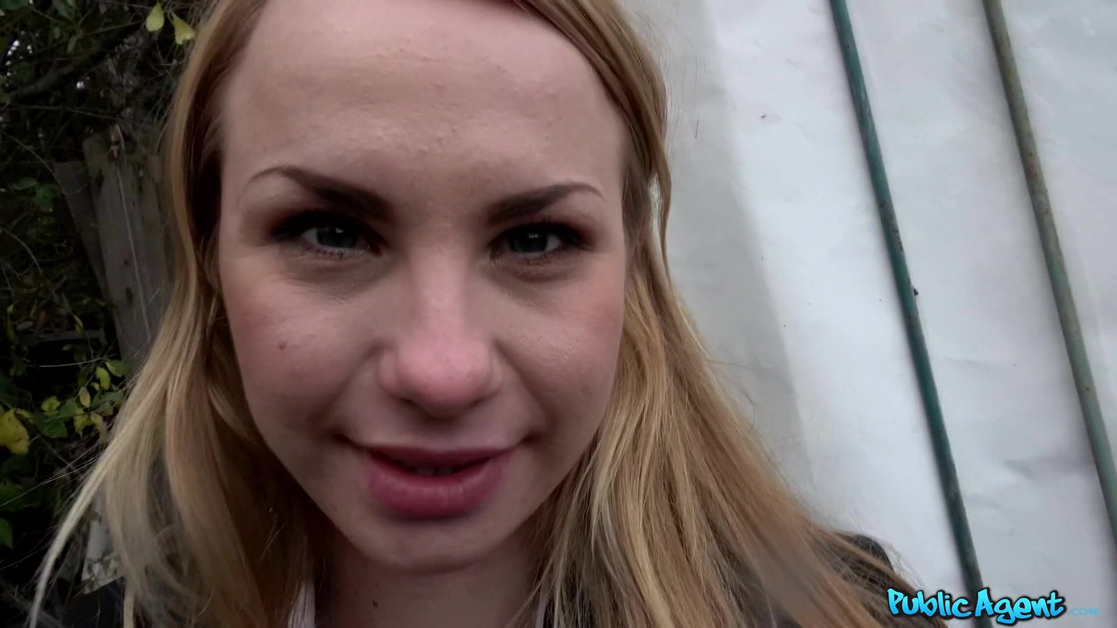 Public Agent - Cute Russian fucked through tights - 04/09/2019