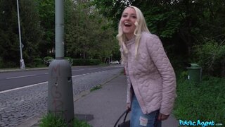 Public Agent - Horny tourist hungry for Czech cock - 06/11/2019