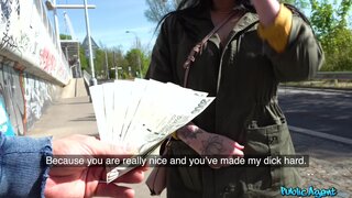 Public Agent - Cash tempts busty American to fuck - 06/04/2019