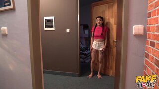 Fake Hostel - The Au Pair - 11/22/2019