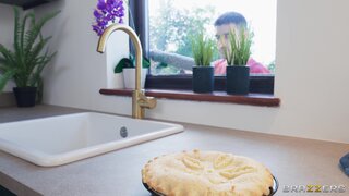 Brazzers Exxtra - Glazing The Babe - 03/27/2026