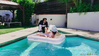Brazzers Exxtra - Cherie's Pool Party Parfait - 05/28/2026