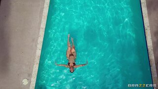 Brazzers Exxtra - Savannah Rae Is A Natural - 07/03/2026