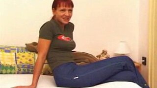 Mike's Apartment - Masturbation Bliss - 08/05/2002