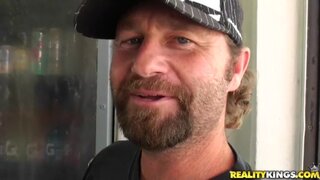 Milf Hunter - The Quickie Mart - 05/31/2010