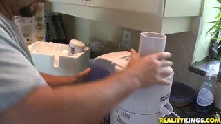 Milf Hunter - Juice Her - 06/21/2010