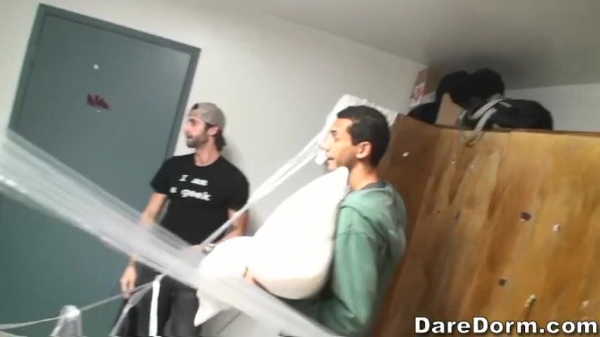 Dare Dorm - Getting Loose - 01/28/2011