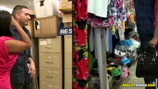 Milf Hunter - Freaky Flasher - 04/29/2010