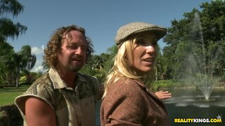 Milf Hunter - Fishermans Grub - 10/11/2010