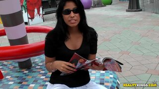 8th Street Latinas - Easy Access - 10/29/2010