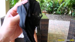 Milf Hunter - Muy Caliente - 12/19/2011