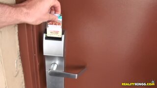 Street BlowJobs - Aubrie Cumming - 05/04/2014