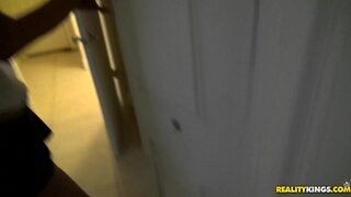 Street BlowJobs - Sweet Ass Amber - 08/31/2014