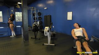 Milf Hunter - Sex Gains - 03/21/2016