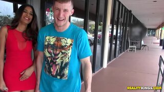 Money Talks - Serving Pussy - 03/22/2016