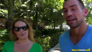 Milf Hunter - Hunt That Pussy - 07/25/2016