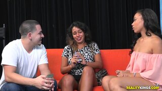 Money Talks - Grabbed And Poke - 08/23/2016